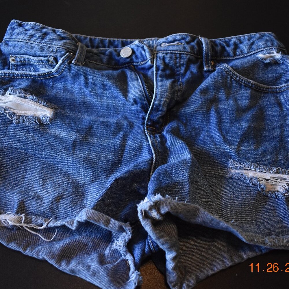 Time and Tru Denim Shorts Size 8